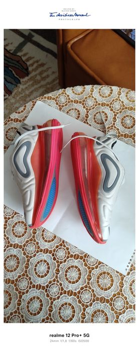 Adidasi Nike Air Max 720