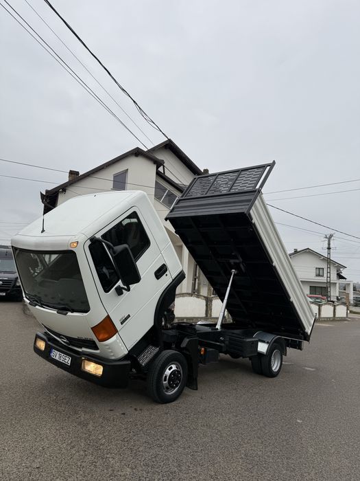 Nissan Atleon 35-15