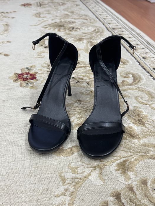 продам туфли новые