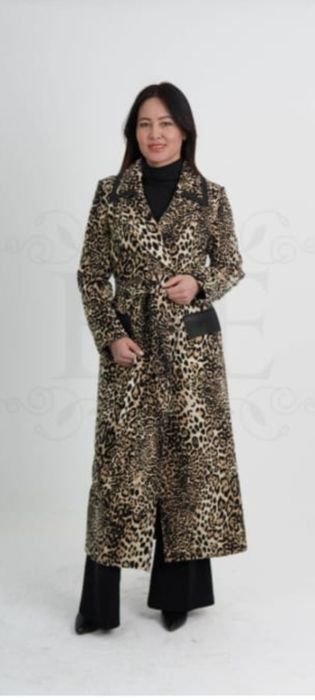 Продам новое пальто MAX MARA