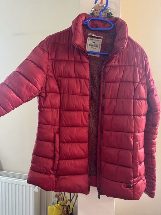 Дамско Яке на марката Timeout