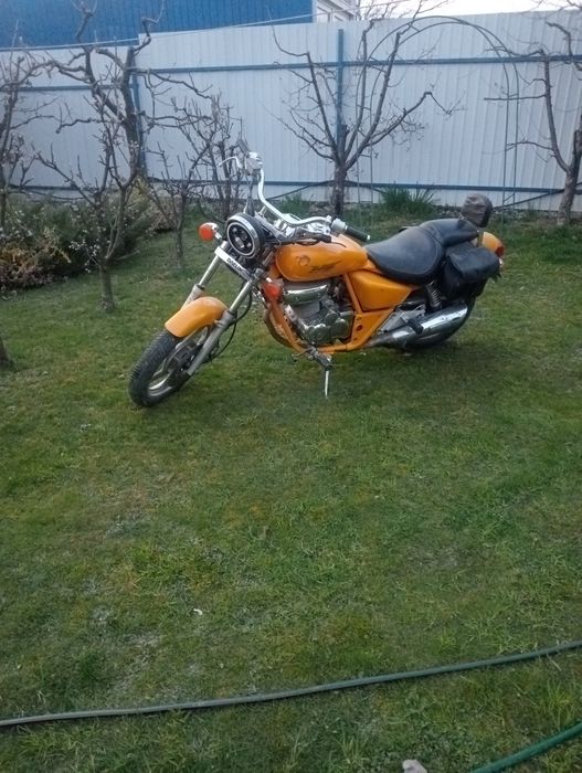 Vând motocicletă Daelim