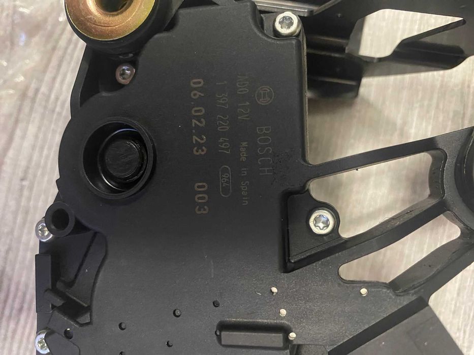 Motoras stergator BMW e91