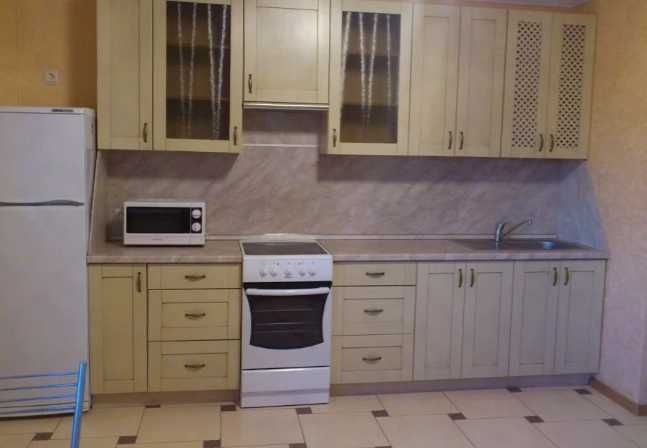 Дава се под наем Едностаен апартамент в Пловдив, Гагарин - 40 кв.м за 193.8 € - Снимка #1