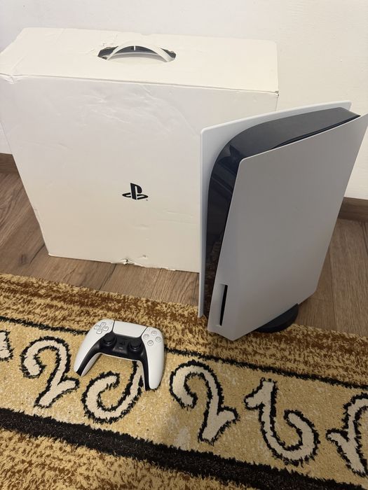 Playstation 5 slim disk 1 maneta  825gb  pret fix .