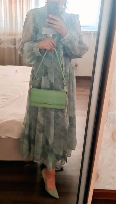 Продам шикарное платье