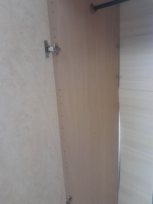 Продам б/у шкаф.