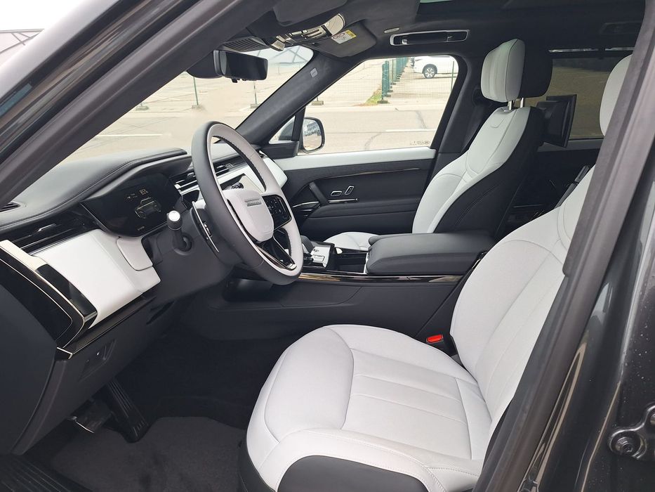 Land Rover Range Rover Sport 2025 hibrid, 131.354 € — imagine 12