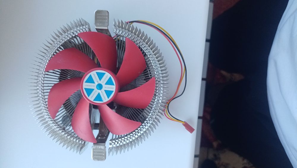 Продам кулер для процессора и сам кулер