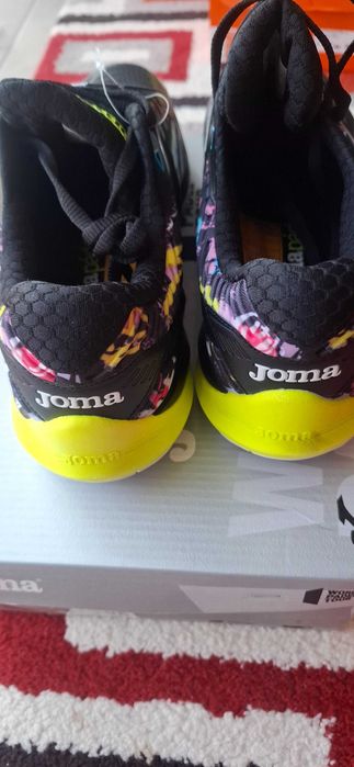 Adidasi  joma  noi