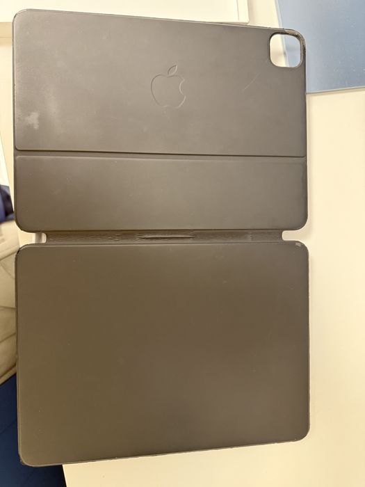 Husa Apple Smart Keyboard folio pt ipad 11 inch