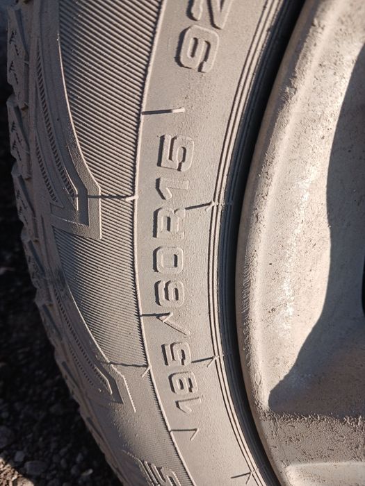 Продам шины 15 размер