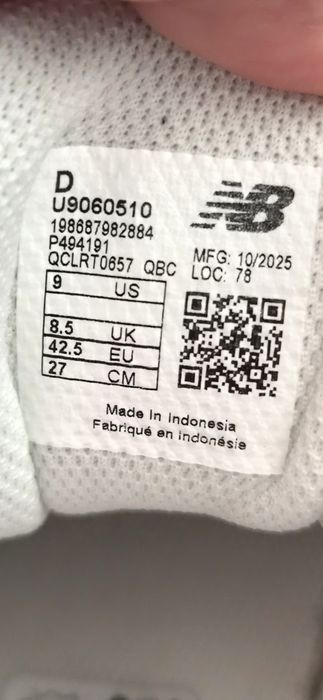 Adidasi noi nr 42 jumate