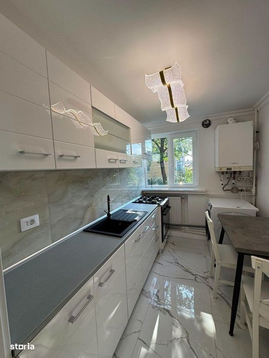 De inchiriat apartament cu 2 camere, zona restaurantului Bradu, etaj 1