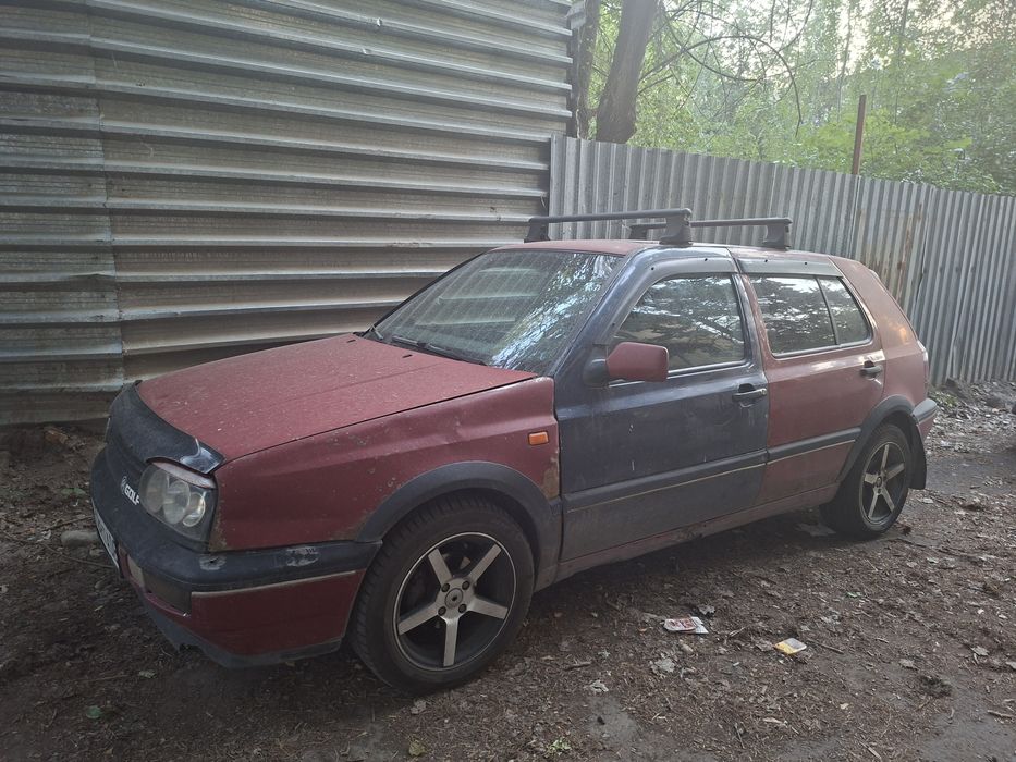 Продам голф3 мех/1.8/1992 Golf 3