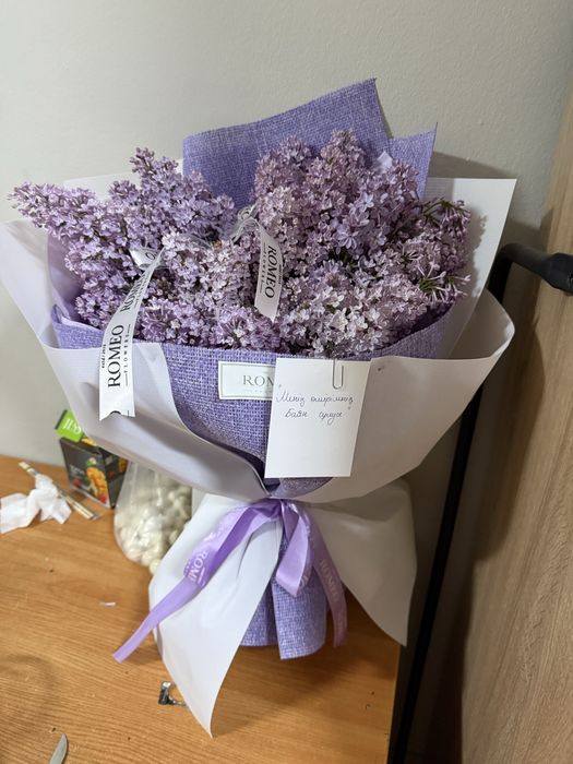 Апрельская сирень букет