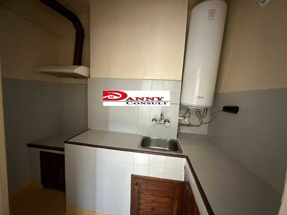 Продава се Двустаен апартамент в Горна Оряховица - 63 кв.м за 818 €/кв.м - Снимка #3