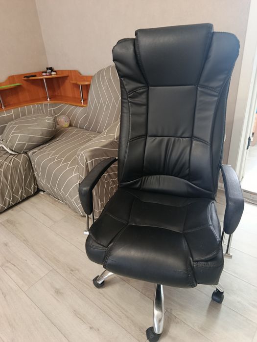 Продам офисное кресло