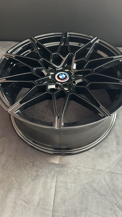 Jante BMW 19 inch stil M4 in 2 latimi