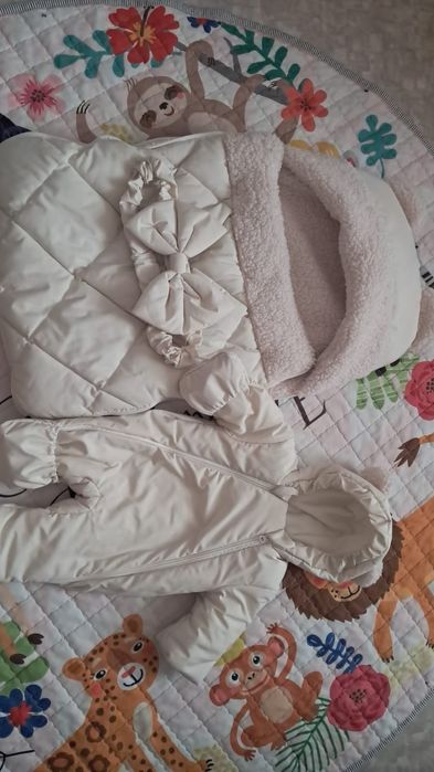 Продам зимний кокон-комбинезон