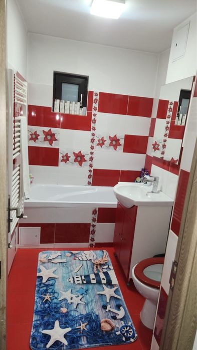 Vand sau schimb apartament cu 4 camere cu casa