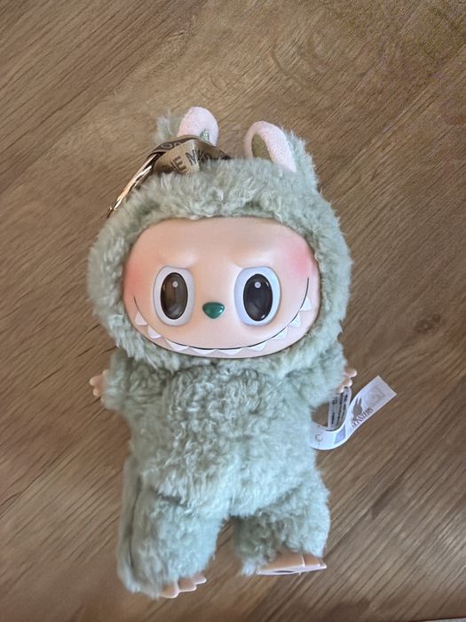 Игрушка Лабубу оригинал продам