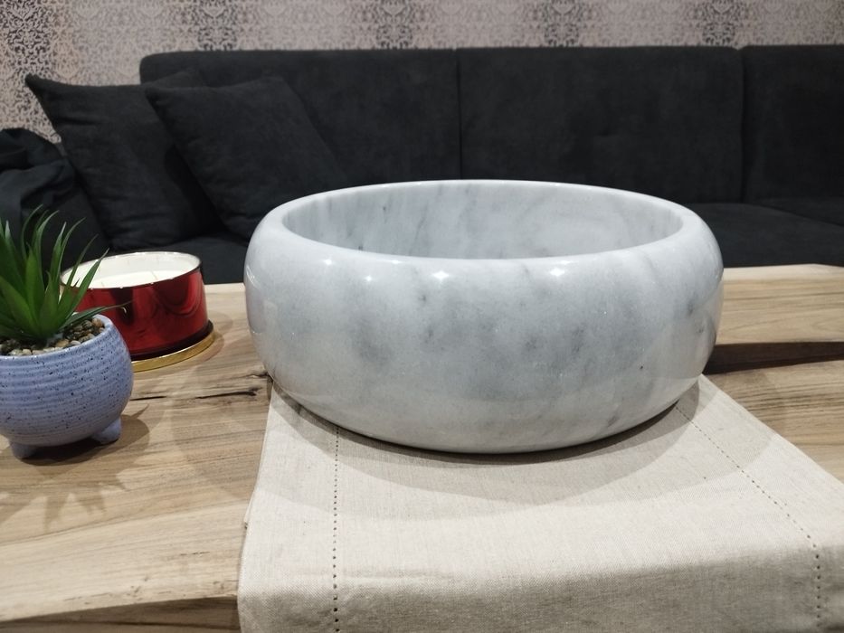 Мраморна мивка за баня