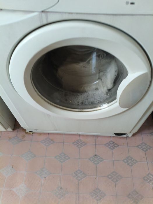Продам Индезит стиральную