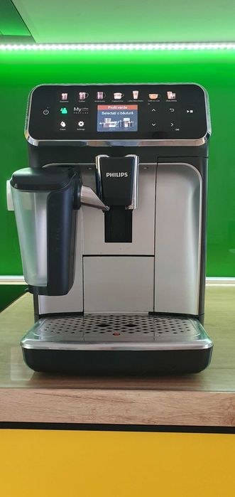 Espressor automat Philips LatteGo Seria 5400 EP5444/70