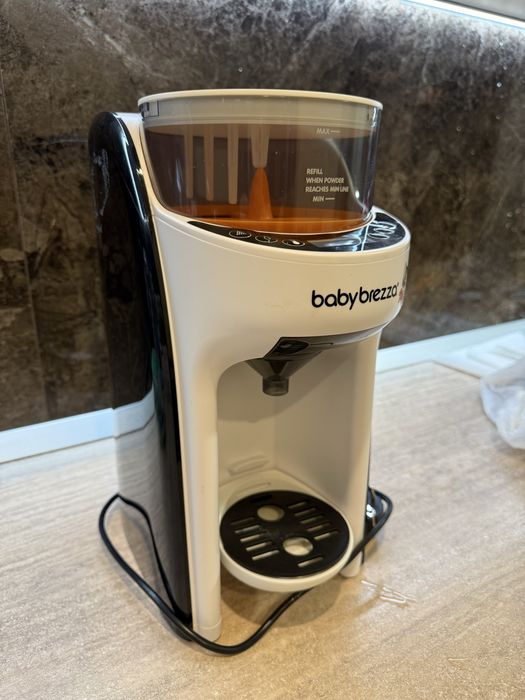 Aparat de preparat laptele Baby Brezza, pret 600 lei