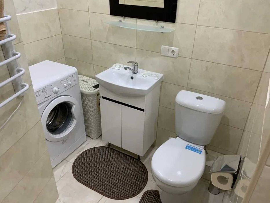 Дава се под наем Едностаен апартамент в София, Център - 43 кв.м за 306 € - Снимка #1