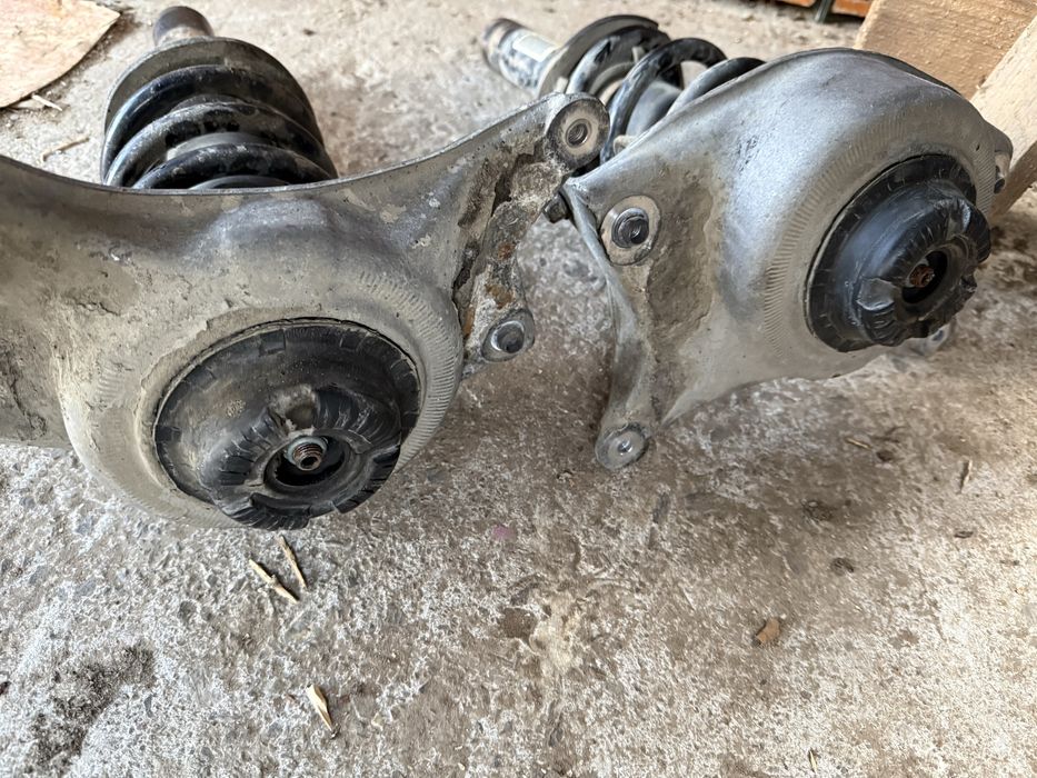 Vand telescoape+arcuri Audi Q5 8R puntea fata