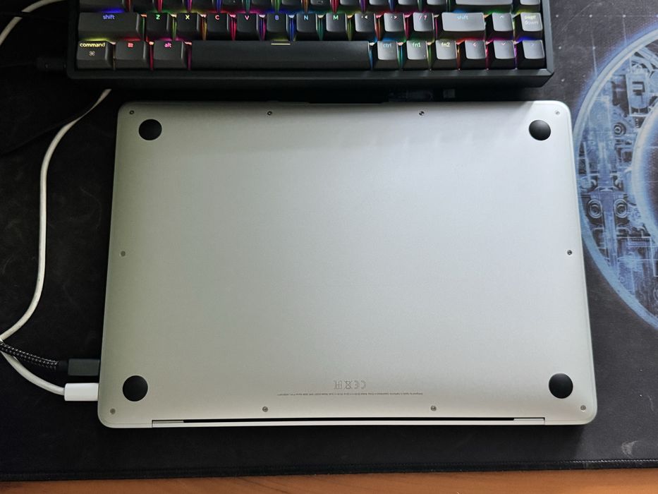 MacBook Air M1 8/256