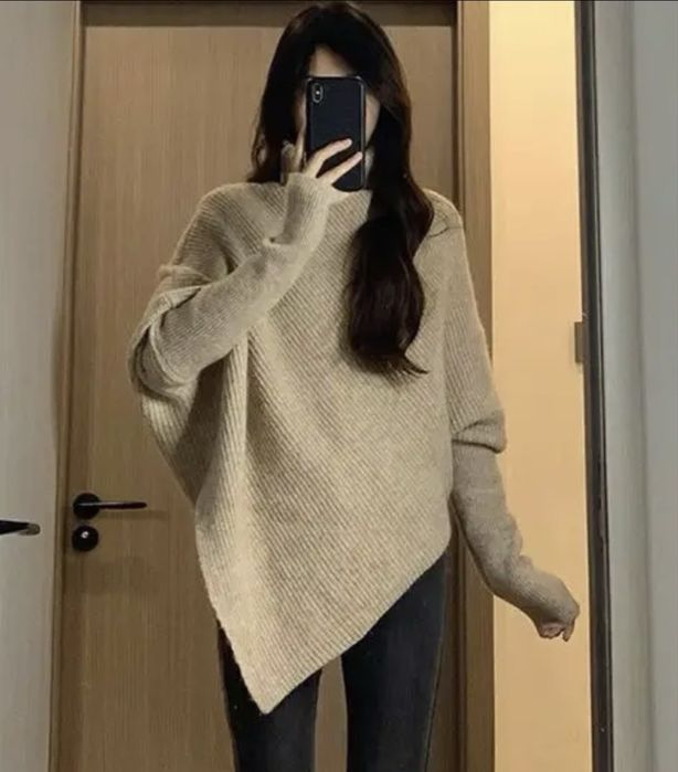 кофта с V образным разрезом внизу