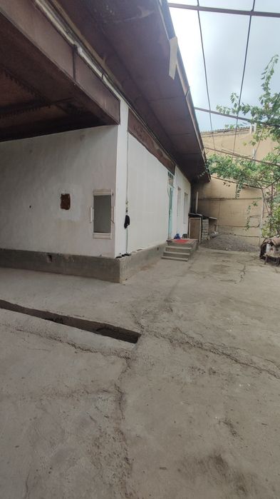 Uy sotiladi 10 soʻtu yangiyoʻl tumani yuksalish maxala