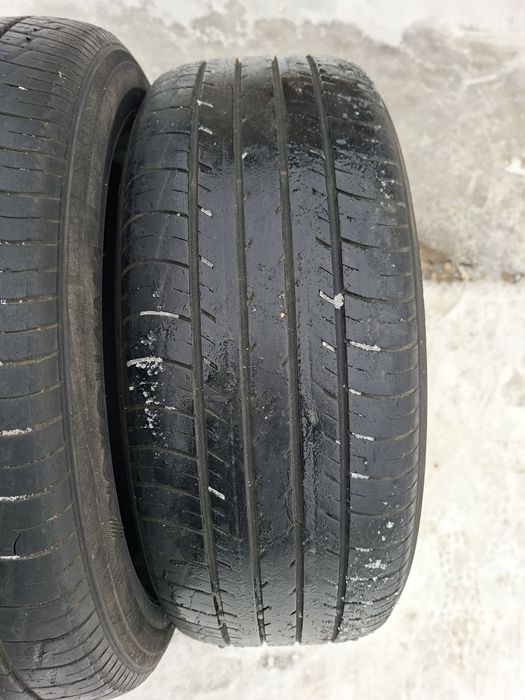 Продам шины 215/55/17 якохама