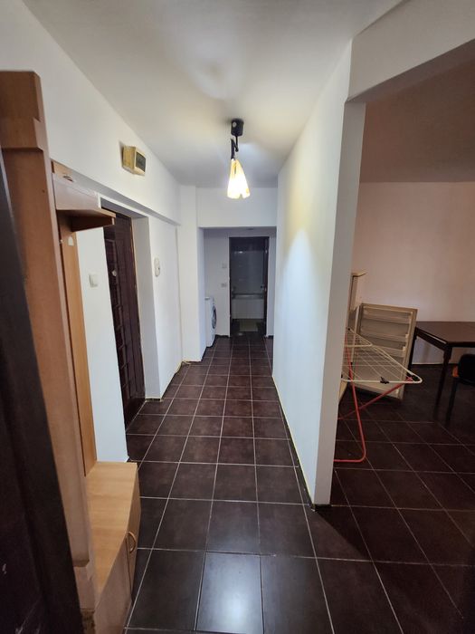 Inchiriez apartament 2 camere