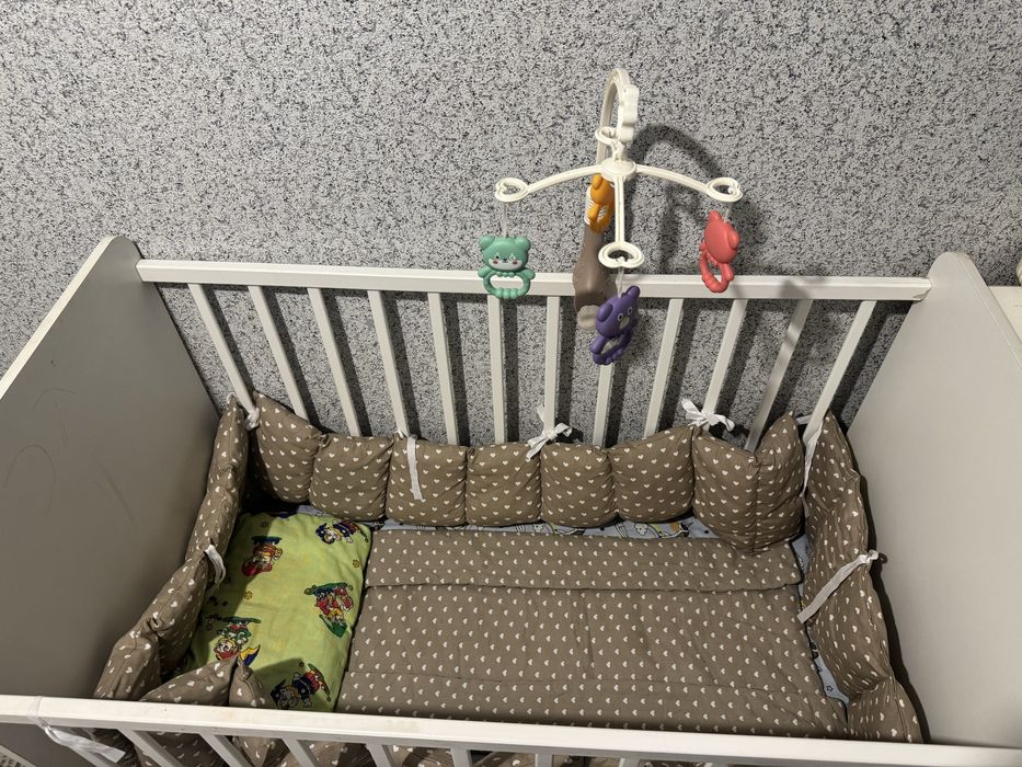 Манеж трансформер. В подарок мобиль и бортик