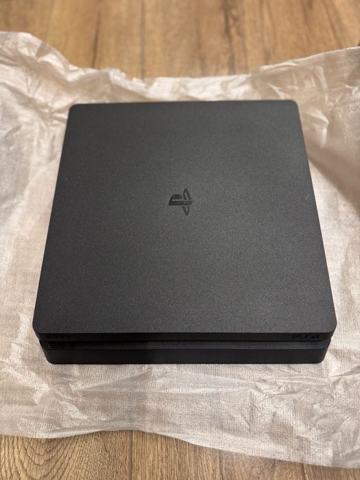 Playstation 4 slim 1 Tb