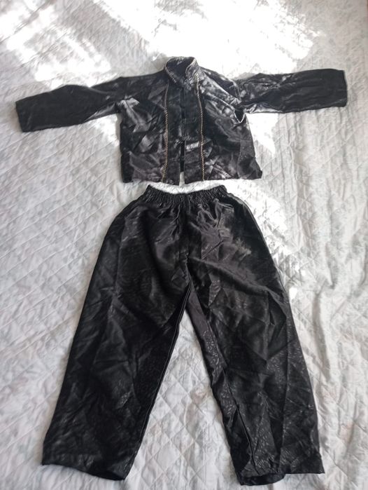 Костюмы праздничные