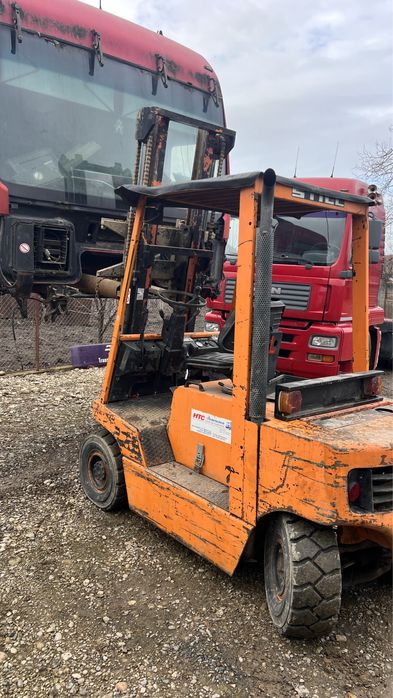 Stivuitor  ridica 3000kg