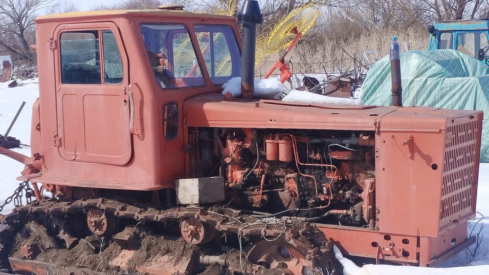 Продается трактор т-4