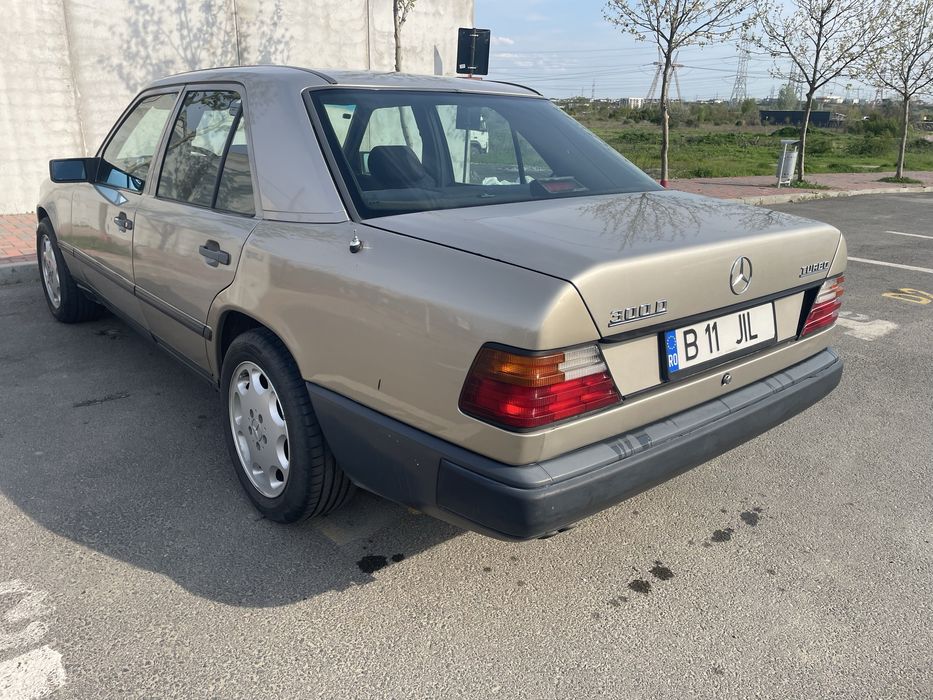 MERCEDES-BENZ E-Class 1988 — imagine 5