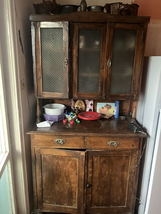 Стар Кухненски шкаф-от соца