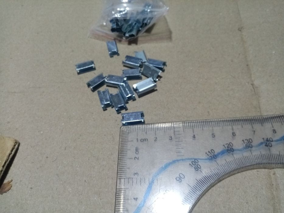 Значки аксессуары