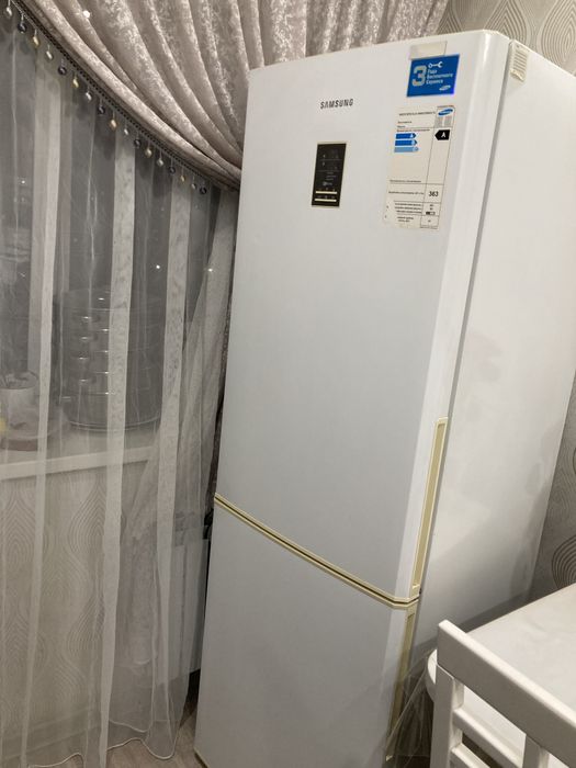 Холодильник Самсунг