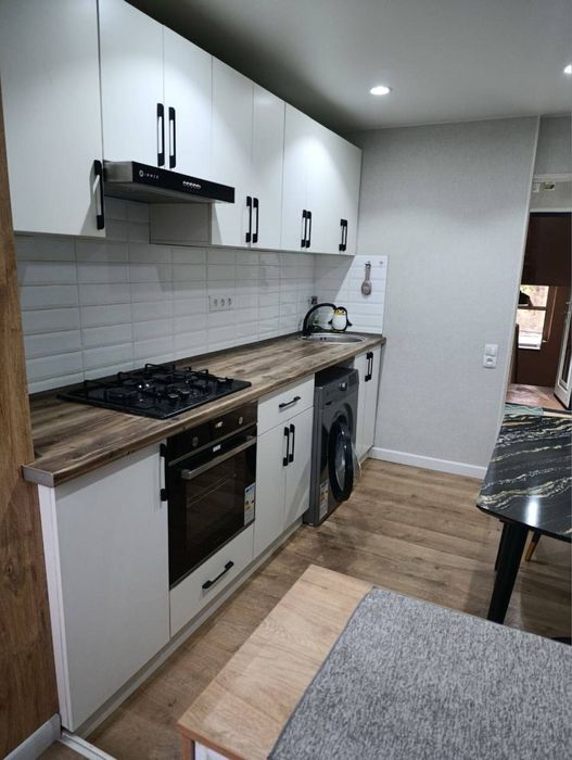 Ш. Руставели 1/3/4 Нлвый ремонт балкон 1.20/3