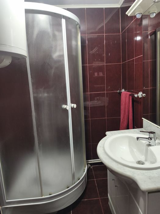 Vila muncitori  cazare, inchiriez  cu 4 camere Bragadiru