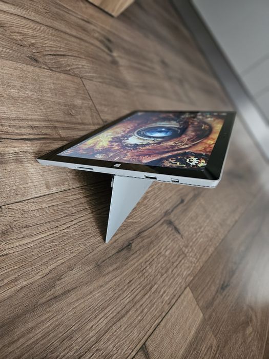 Microsoft Surface Pro Intel i7 8GB 512GB SSD, 12.5 fullhd, tastatura