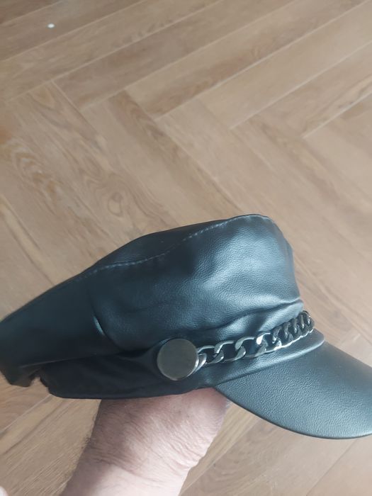 Продам кепку для девушек за  2000 тенге